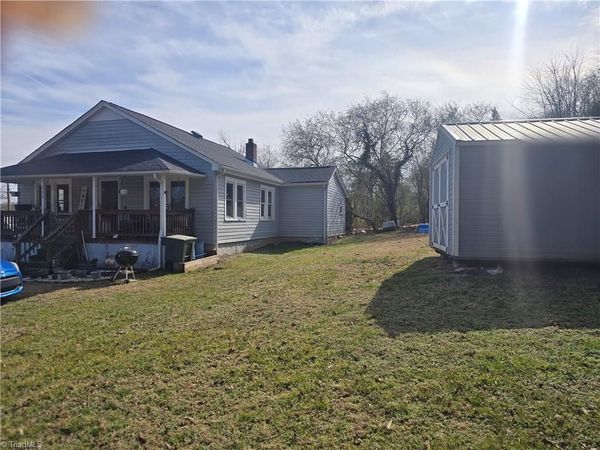 624 Fairplains Road , North Wilkesboro, NC 28659