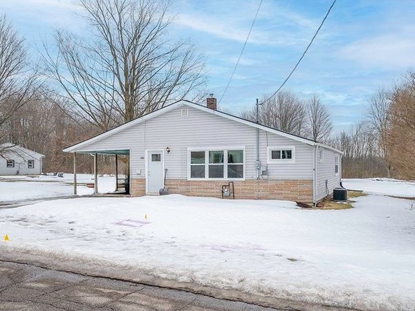 202 Cleveland Avenue E, Warren, OH 44483