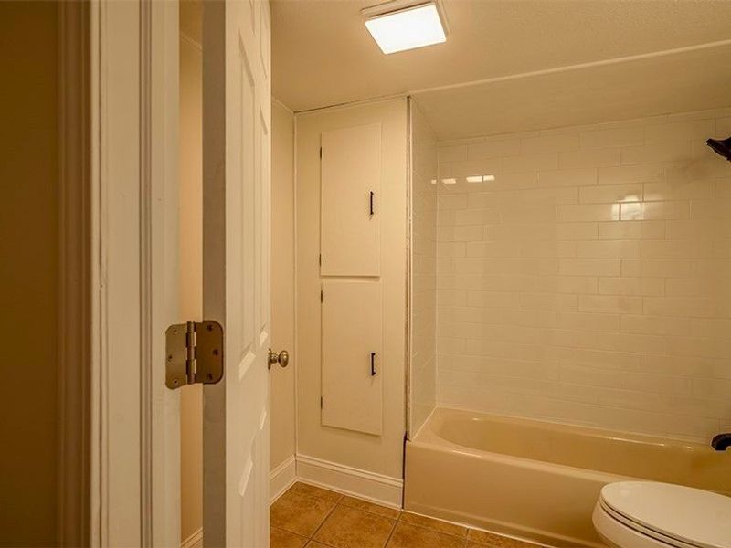 202 Cleveland Avenue E, Warren, OH 44483 Photo 13