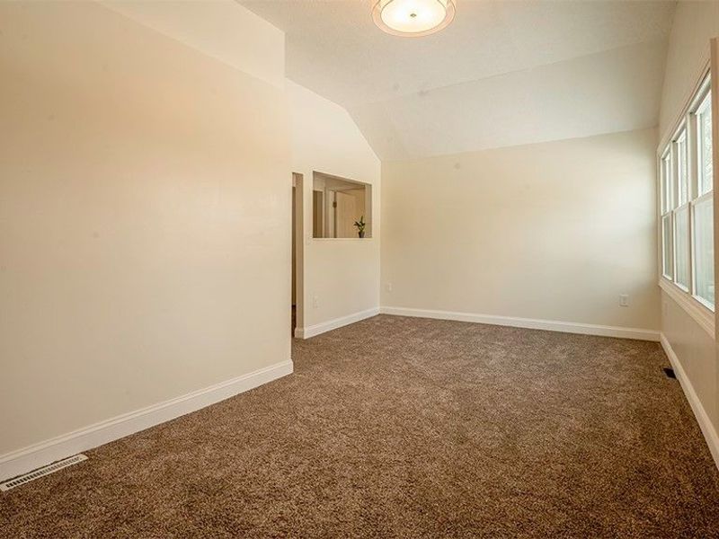 202 Cleveland Avenue E, Warren, OH 44483 Photo 7