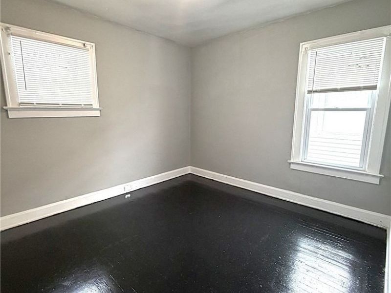 1887 Lampson Road, Cleveland, OH 44112 Photo 11