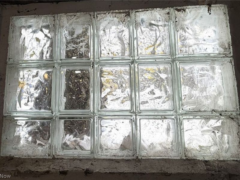 1887 Lampson Road, Cleveland, OH 44112 Photo 28