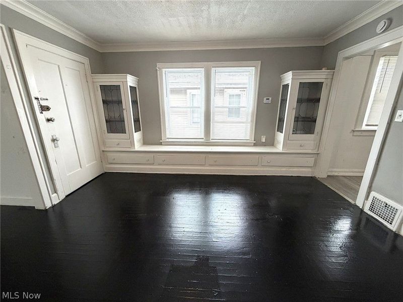 1887 Lampson Road, Cleveland, OH 44112 Photo 6