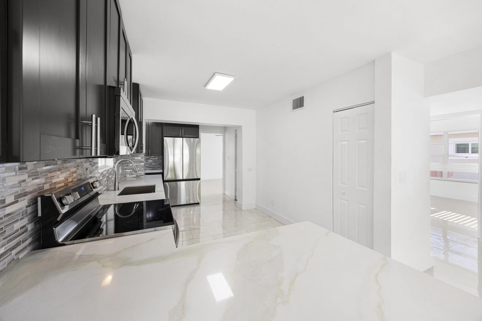 4324 Garden Avenue, West Palm Beach, FL 33405 Photo