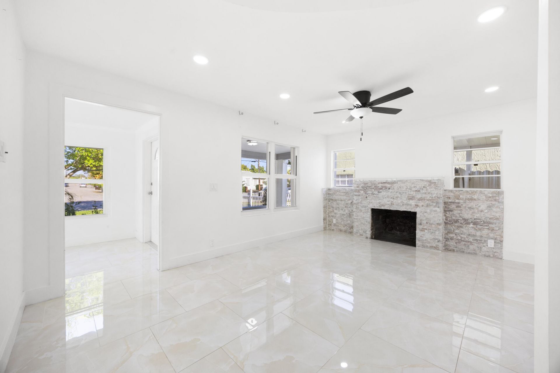 4324 Garden Avenue, West Palm Beach, FL 33405 Photo