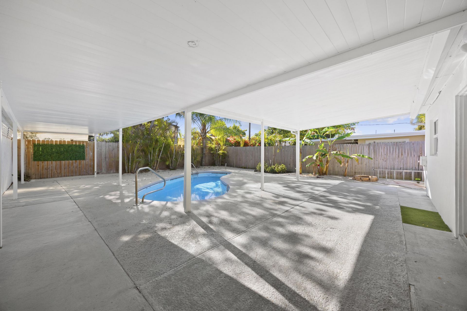 4324 Garden Avenue, West Palm Beach, FL 33405 Photo