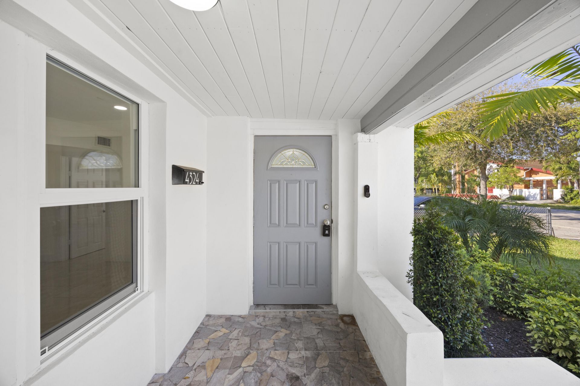 4324 Garden Avenue, West Palm Beach, FL 33405 Photo