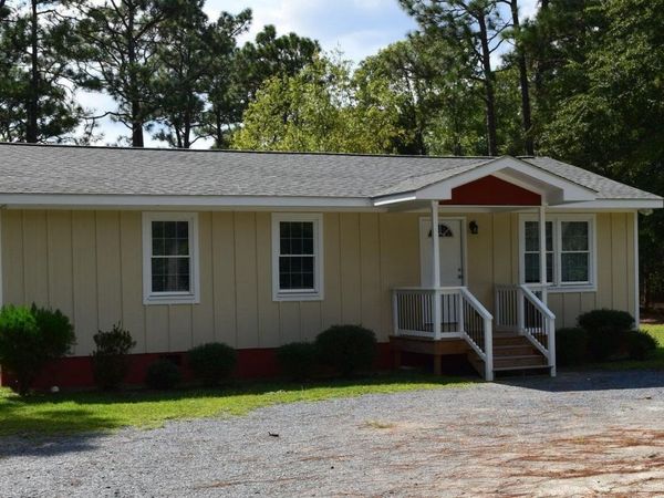 1660 W Pennsylvania Avenue Extension W, Southern Pines, NC 28387