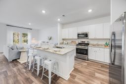 275 Agrarian Avenue photo 4