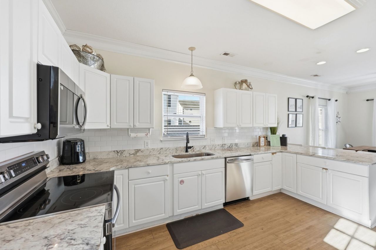 6001-1020 South Kings Hwy. Photo 6