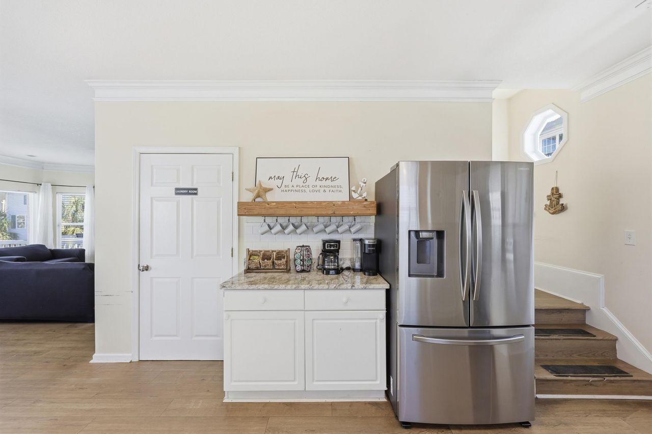 6001-1020 South Kings Hwy. Photo 8