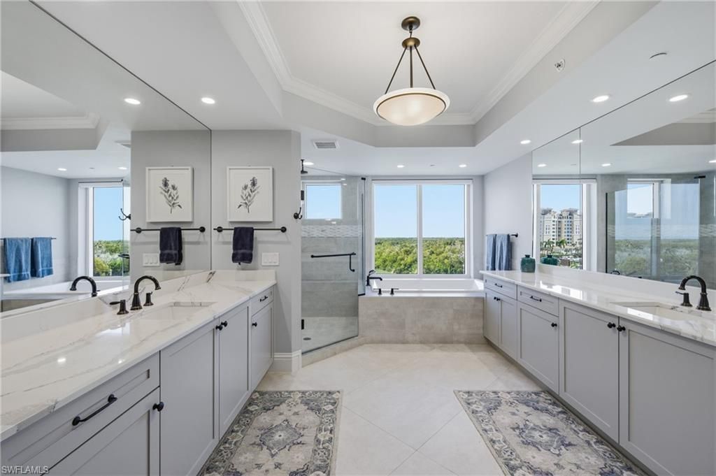 13665 Vanderbilt Dr, Unit 501, Naples, FL 34110 Photo