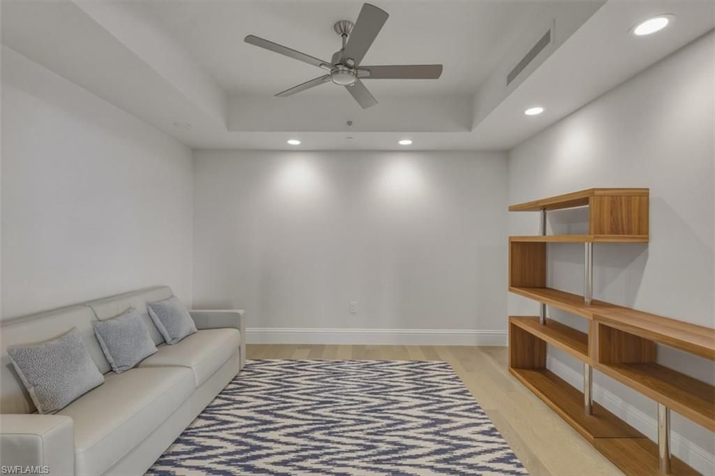 13665 Vanderbilt Dr, Unit 501, Naples, FL 34110 Photo