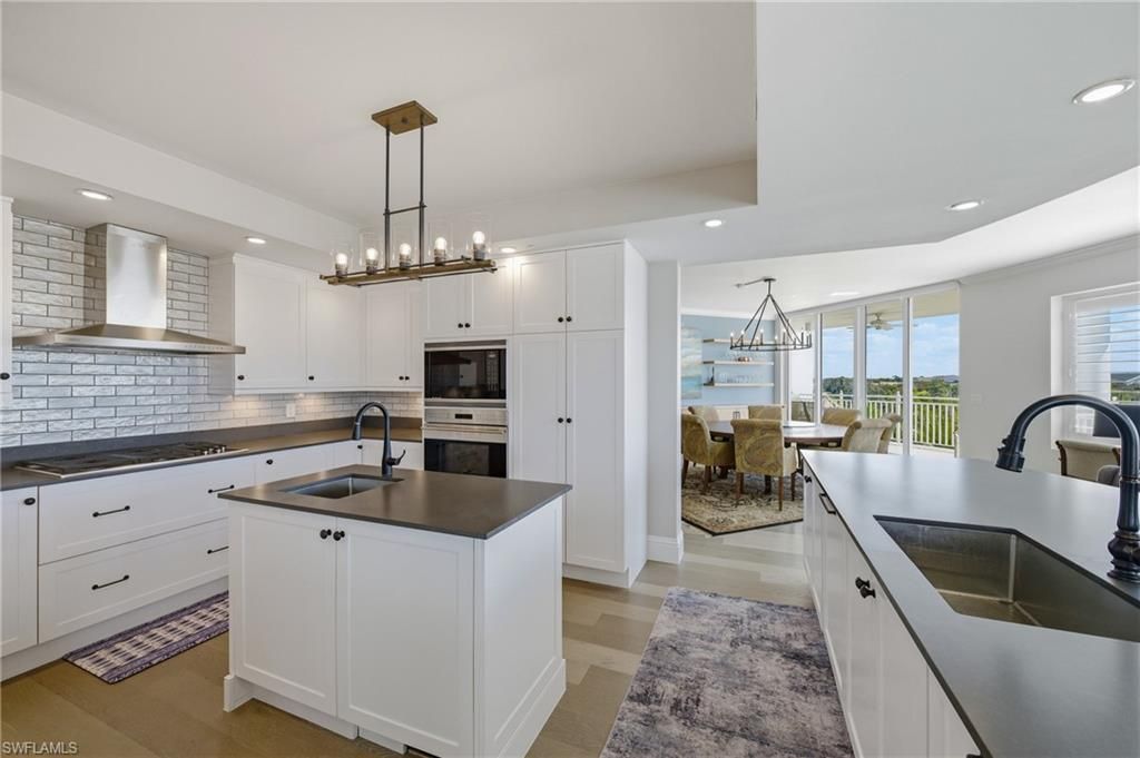 13665 Vanderbilt Dr, Unit 501, Naples, FL 34110 Photo