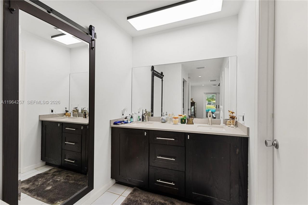 12126 NW 32nd Pl, Coral Springs, FL 33065 Photo