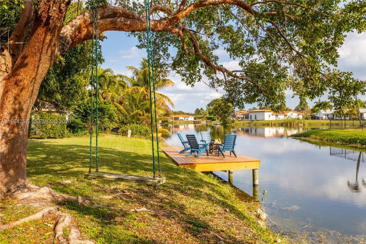 12126 NW 32nd Pl, Coral Springs, FL 33065 Photo