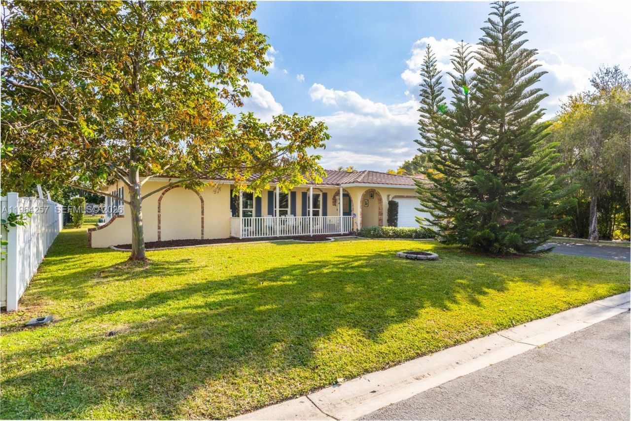 12126 NW 32nd Pl, Coral Springs, FL 33065 Photo