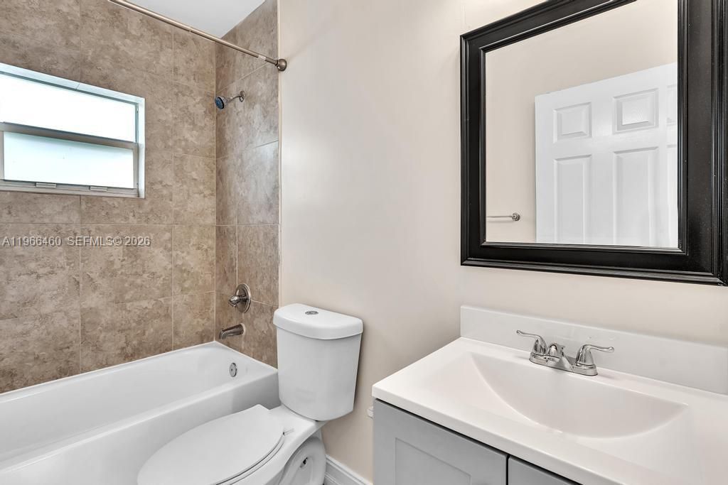 1401 NW 2nd St, Fort Lauderdale, FL 33311 Photo