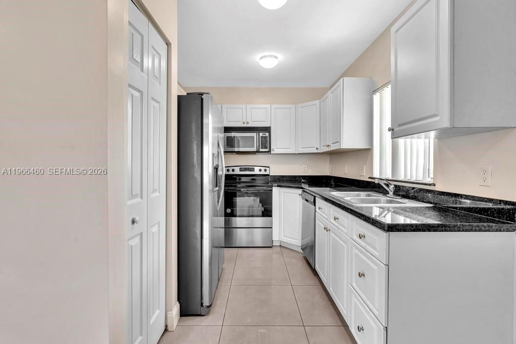 1401 NW 2nd St, Fort Lauderdale, FL 33311 Photo