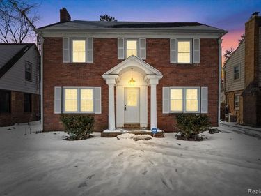 1210 Blanchard Avenue, Flint, MI 48503