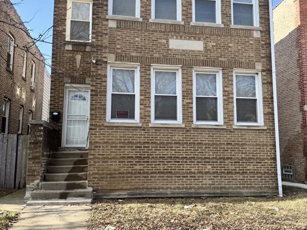 1748 N Austin Avenue, Unit 2, Chicago, IL 60639