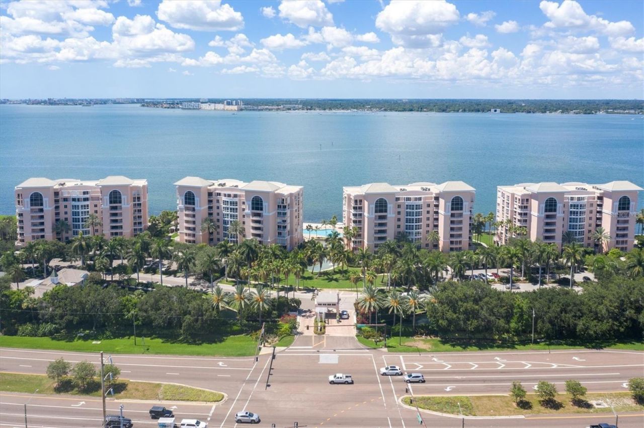 4993 Bacopa Lane S, Unit 705, Saint Petersburg, FL 33715 Photo
