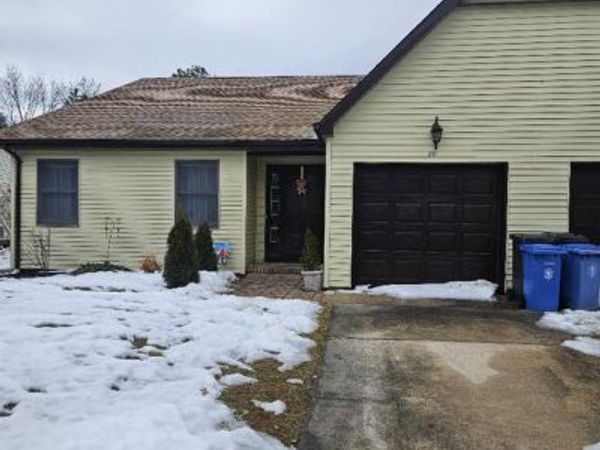 10 CEDAR AVENUE, MANAHAWKIN, NJ 08050