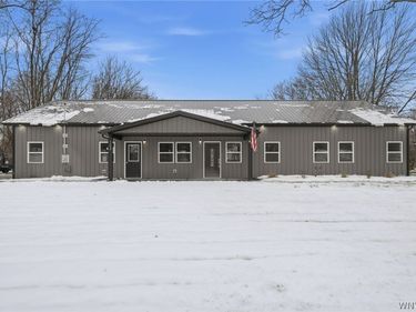 1192 Quaker Road, Barker, NY 14012