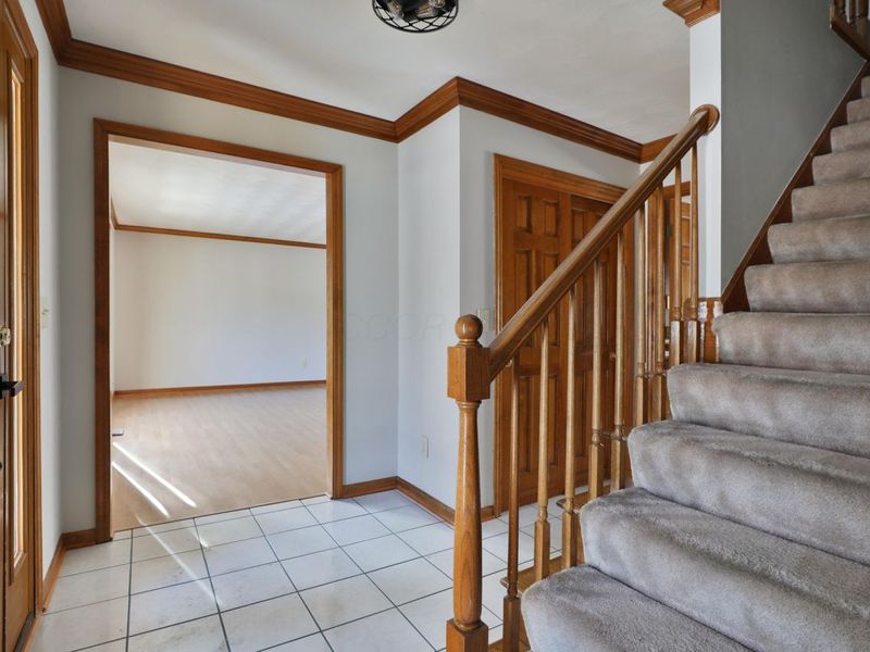 613 Deer Run Road, Westerville, OH 43081 Photo 3