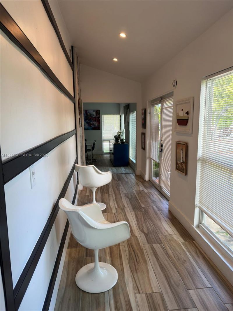 265 NE 151st St , Miami, FL 33162 Photo