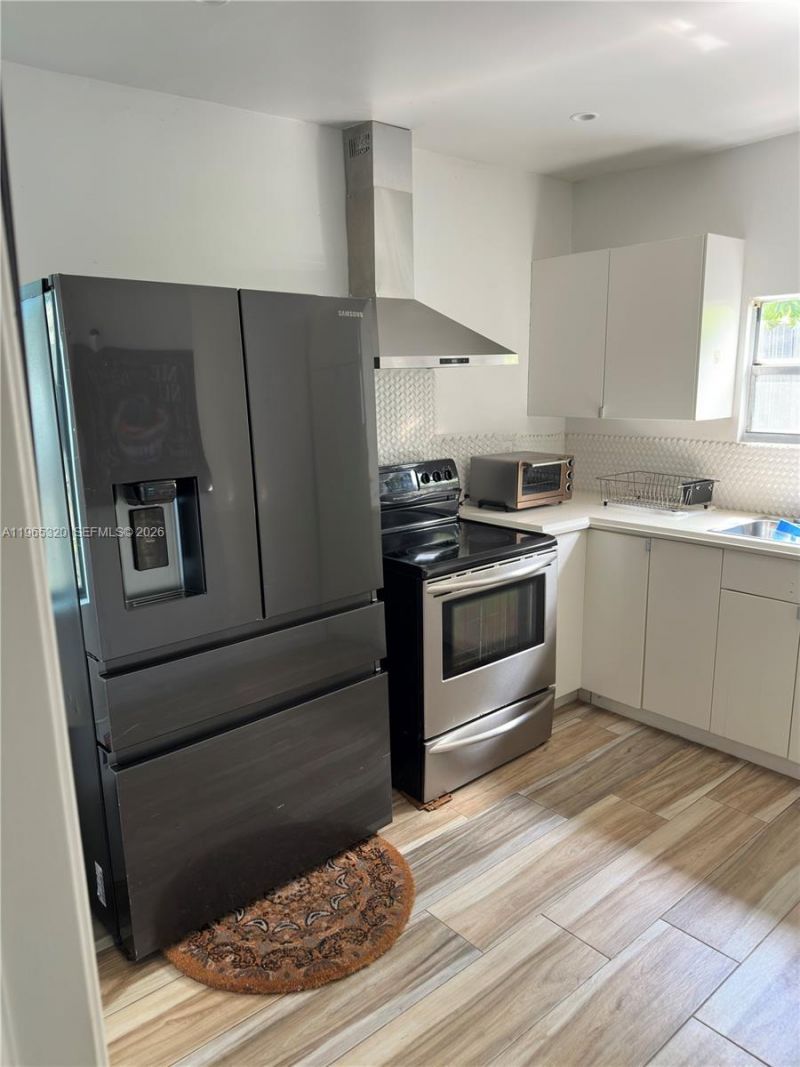 265 NE 151st St , Miami, FL 33162 Photo