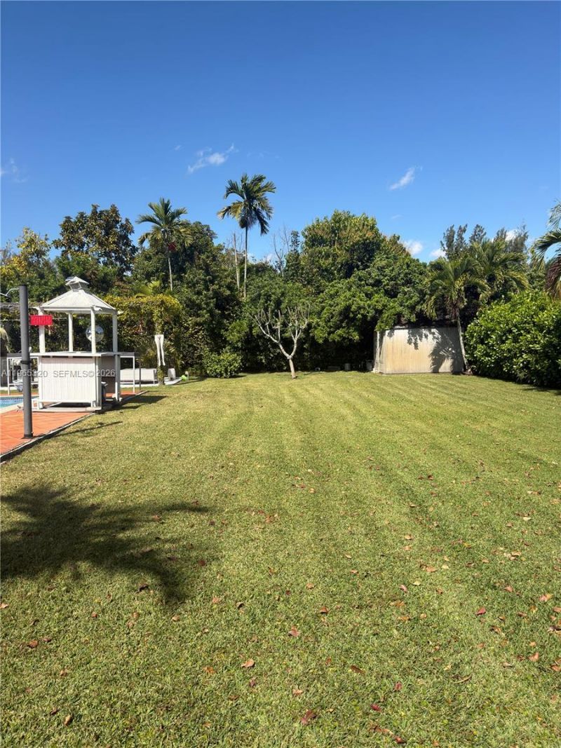 265 NE 151st St , Miami, FL 33162 Photo