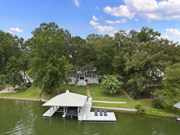 1112 Groover Road, Spring City, TN 37381