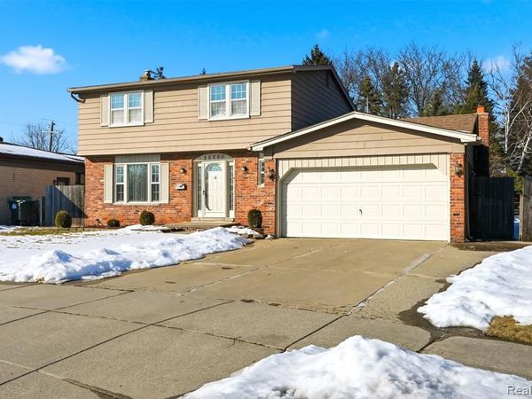 25790 Madden Street, Taylor, MI 48180