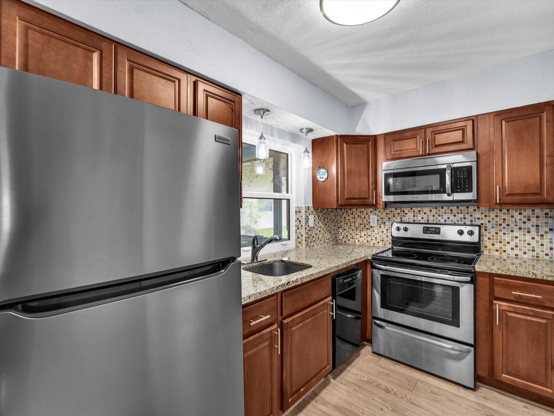 7615 NW 68th Avenue, Tamarac, FL 33321 Photo