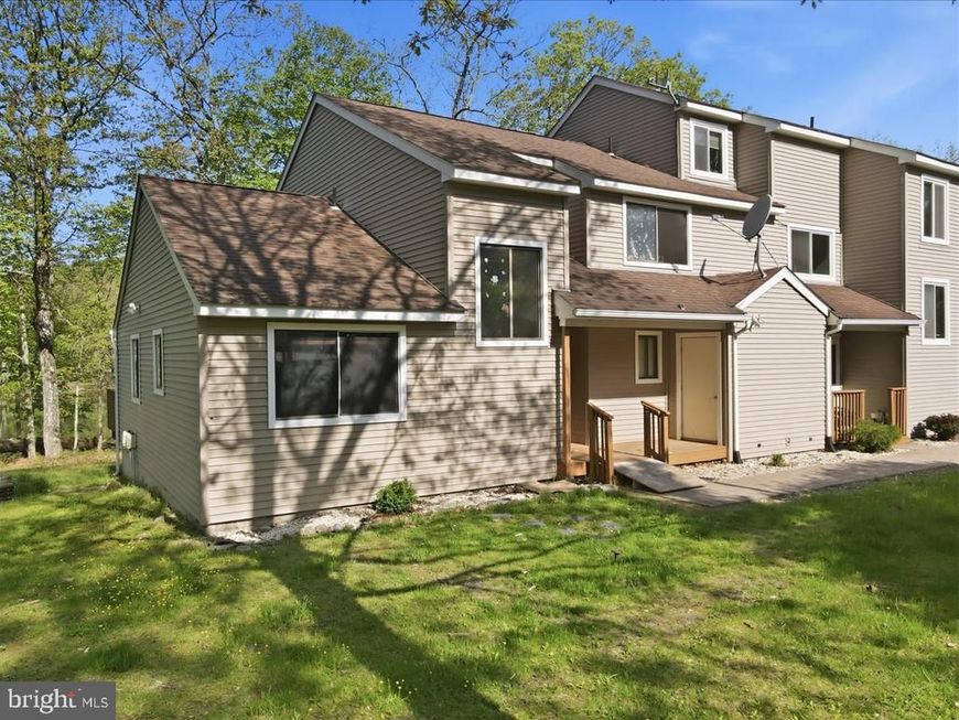 3301 Windermere Drive, Bushkill, PA 18324 Main Photo