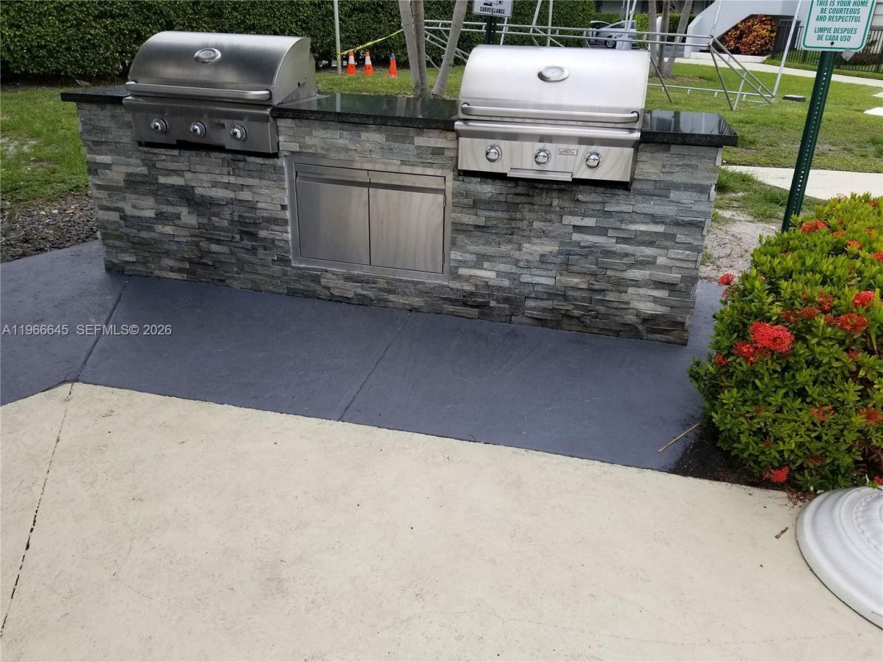 3401 N Country Club Dr, Unit 414, Aventura, FL 33180 Photo