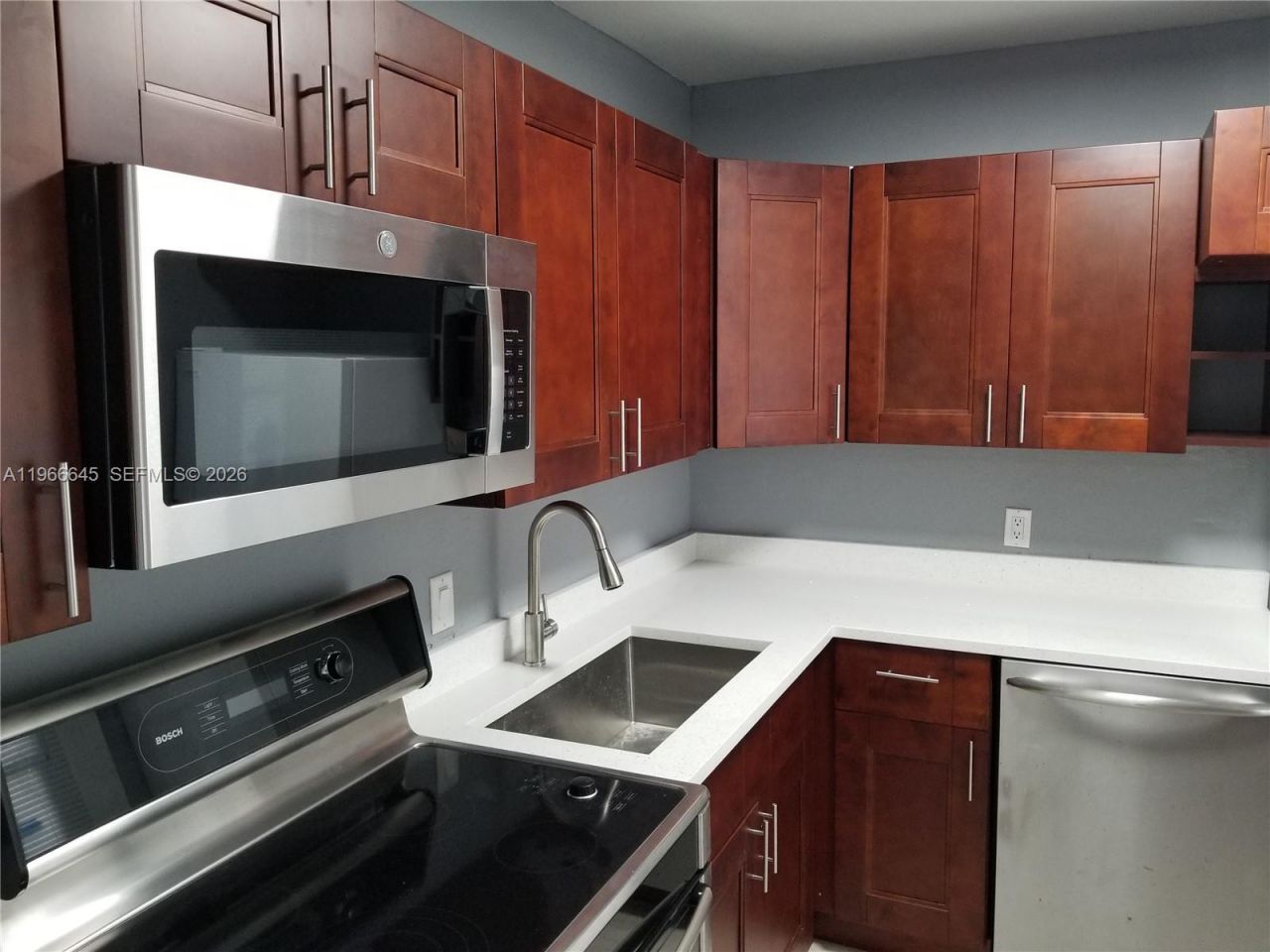 3401 N Country Club Dr, Unit 414, Aventura, FL 33180 Photo