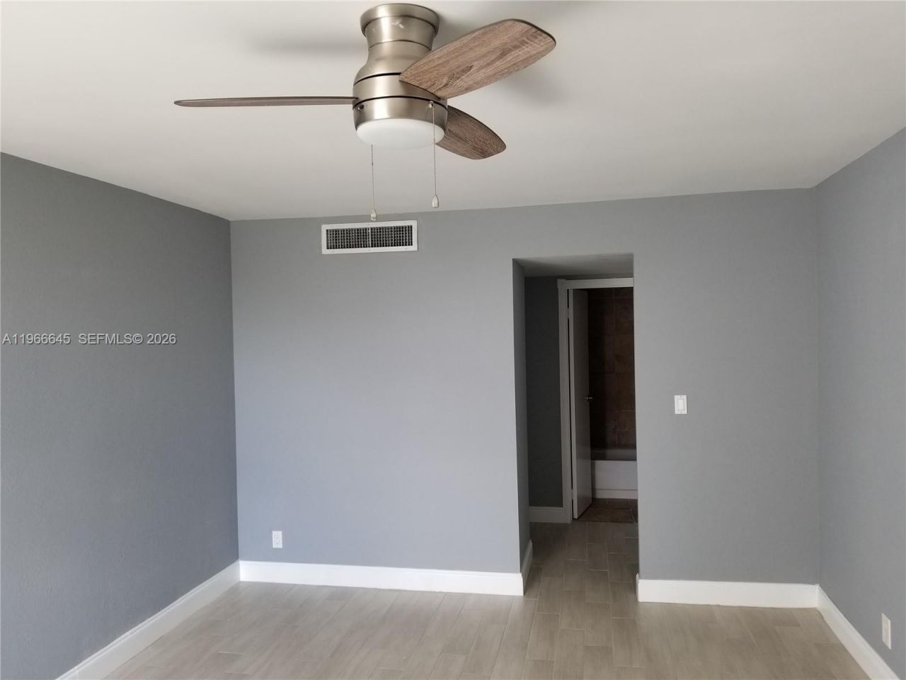 3401 N Country Club Dr, Unit 414, Aventura, FL 33180 Photo