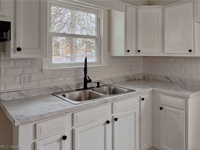 17 N Richview Avenue, Youngstown, OH 44509 Photo 10