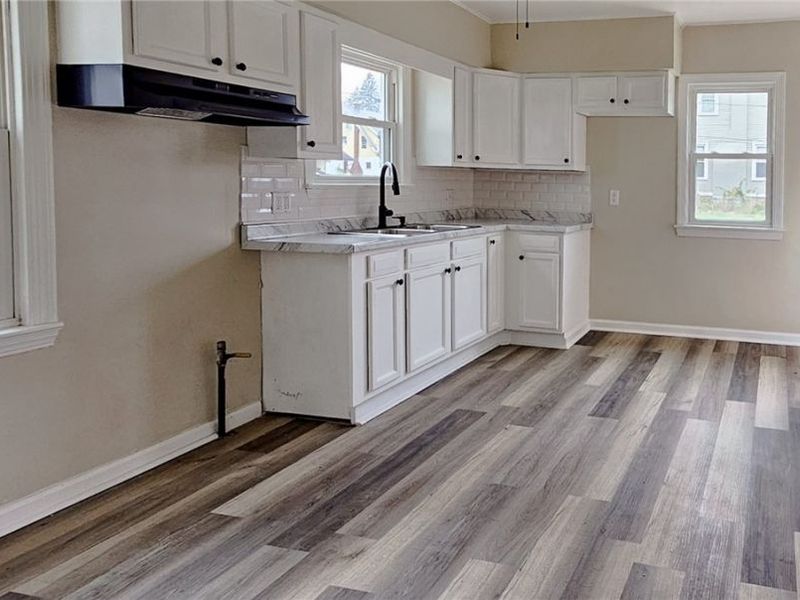 17 N Richview Avenue, Youngstown, OH 44509 Photo 8