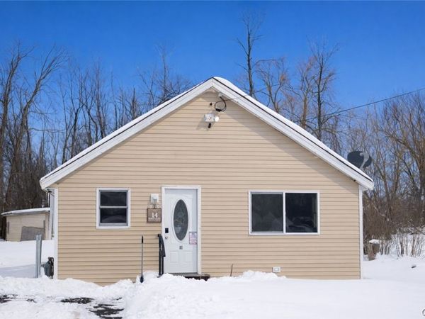 14 Dewey Drive, Central Square, NY 13036