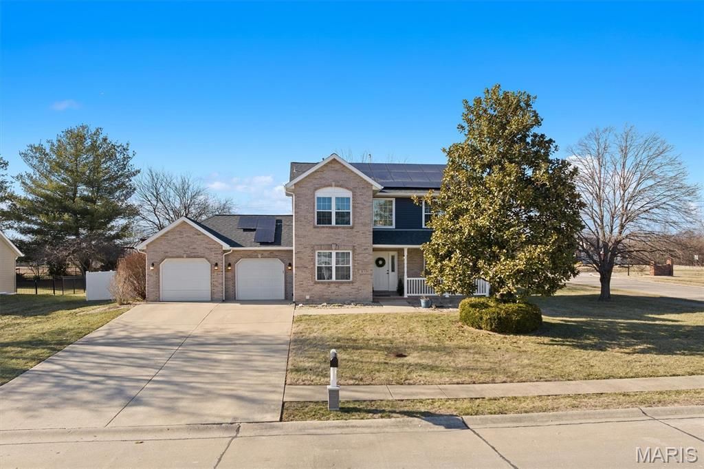 313 Old Homestead Drive, Troy, IL 62294 Main Photo