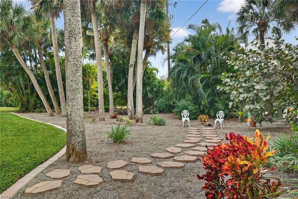 590 Boulder Dr, Sanibel, FL 33957 Photo