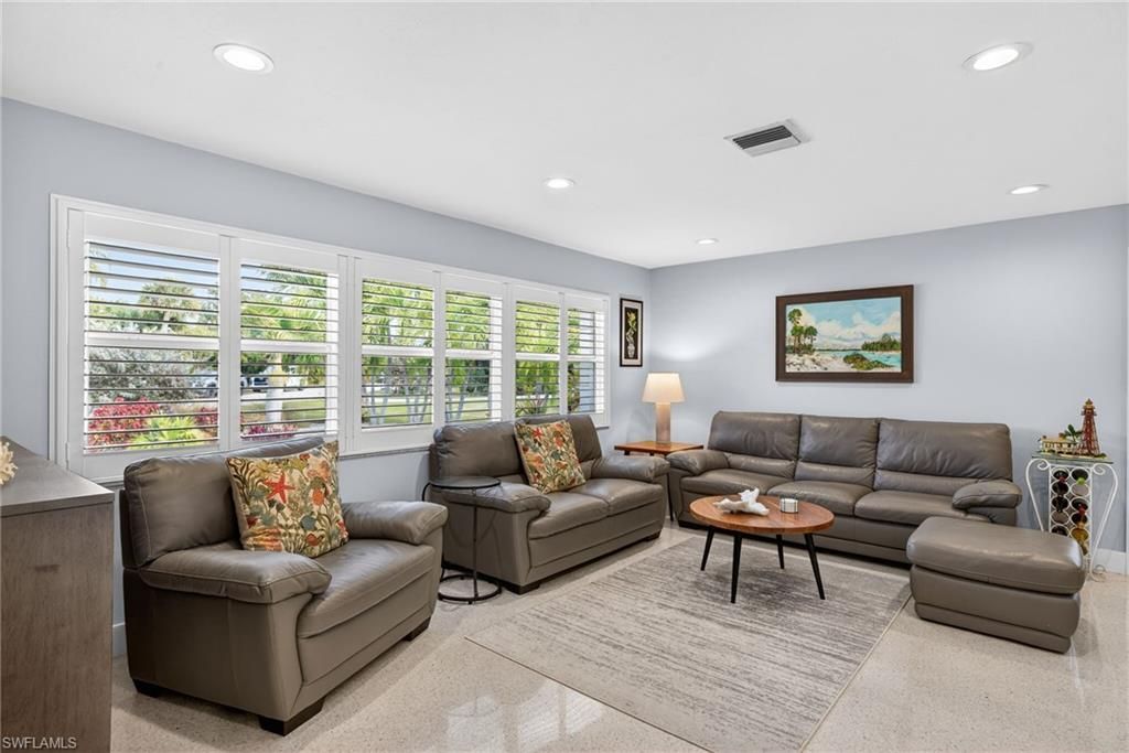 590 Boulder Dr, Sanibel, FL 33957 Photo