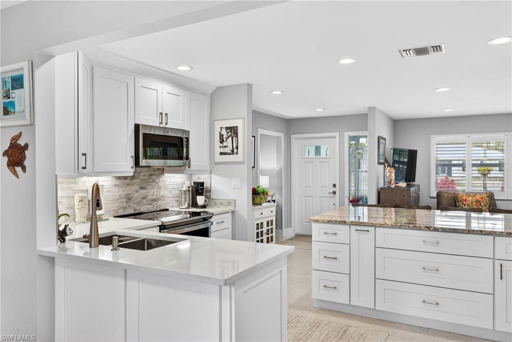 590 Boulder Dr, Sanibel, FL 33957 Photo