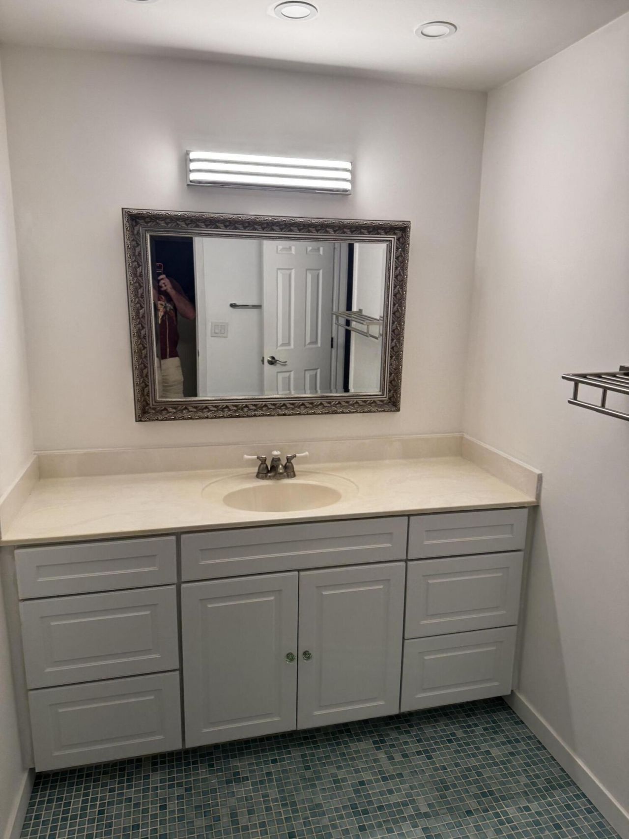 2828 Tennis Club Drive, Unit 202, West Palm Beach, FL 33417 Photo