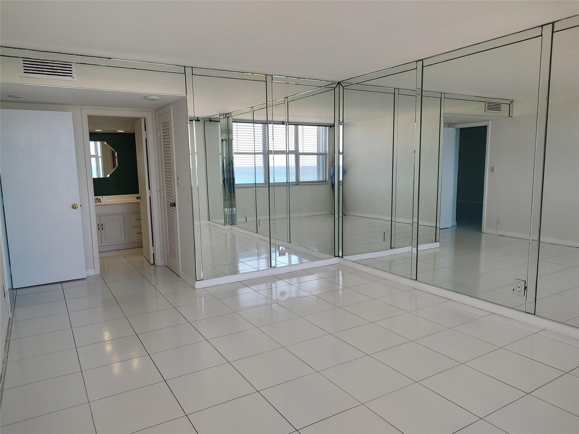1012 N Ocean Boulevard, Unit 602, Pompano Beach, FL 33062 Photo