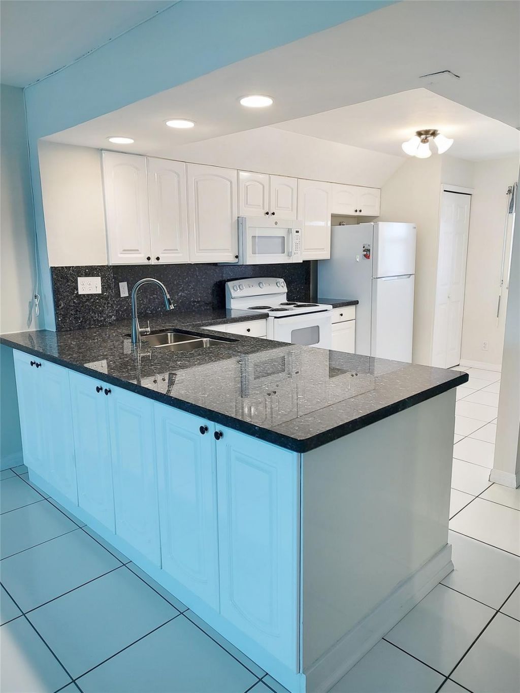 1012 N Ocean Boulevard, Unit 602, Pompano Beach, FL 33062 Photo