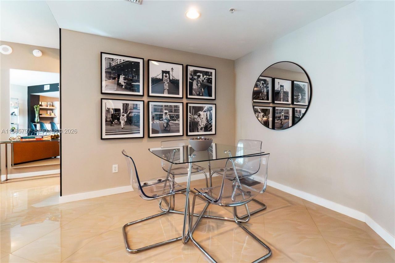 300 S Biscayne Blvd, Unit T-3307, Miami, FL 33131 Photo